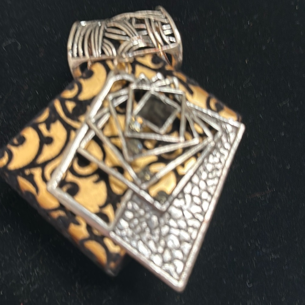 Gianni Bini (GB) Brutalist Scarf clip/Necklace dangle - Picture 2 of 5